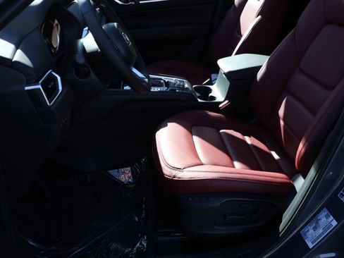 New 2025 MAZDA CX-5 Carbon Edition image 42
