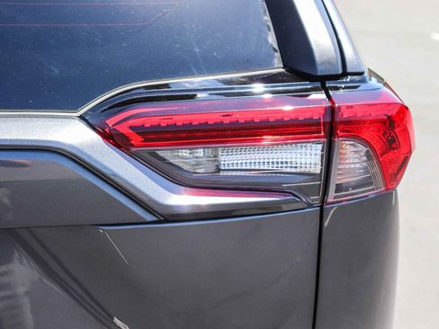 Certified 2023 Toyota RAV4 XLE FWD image 8