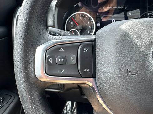 New 2026 RAM 1500 Express AWD/4WD image 11