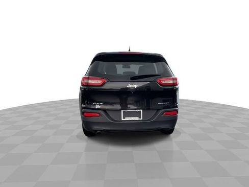 Used 2014 Jeep Cherokee Sport image 7