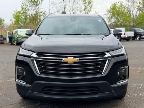 Used 2023 Chevrolet Traverse LT w/ LPO, Floor Liner Package AWD/4WD image 2