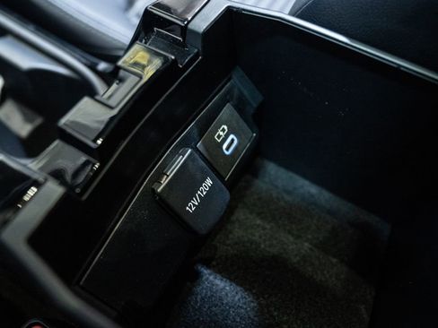 Certified 2023 Toyota Corolla XSE image 28