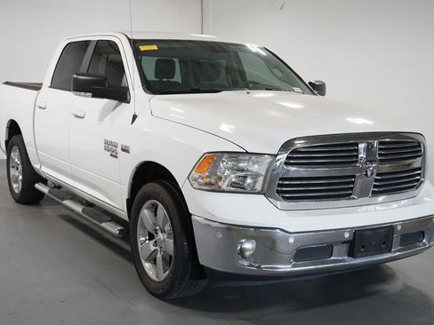 Used 2019 RAM 1500 Big Horn RWD image 3