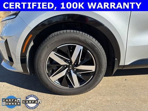 Used 2021 Kia Sorento EX image 9