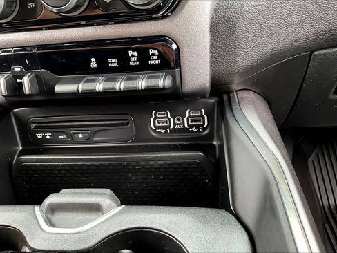 Used 2019 RAM 1500 Sport w/ Level 2 Equipment Group AWD/4WD image 19