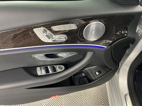 Certified 2019 Mercedes-Benz E 300 4MATIC image 18