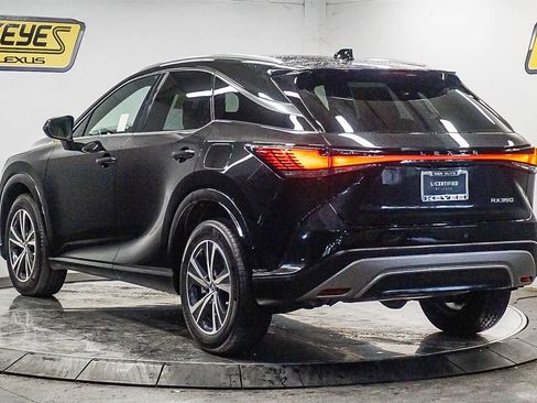 Used 2025 Lexus RX 350 FWD w/ Technology Package image 2