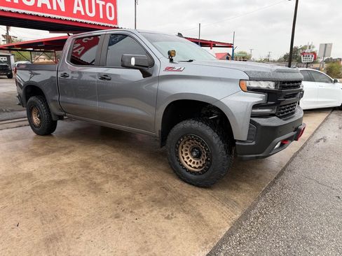 Used 2021 Chevrolet Silverado 1500 LT Trail Boss w/ Convenience Package II image 10