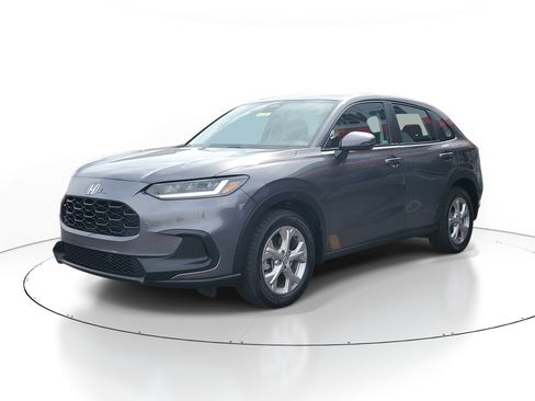 Used 2023 Honda HR-V LX image 2