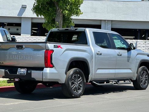 Used 2025 Toyota Tundra SR5 w/ SR5 Convenience Package AWD/4WD image 4