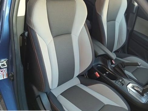 Used 2019 Subaru Crosstrek 2.0i Premium AWD/4WD image 19