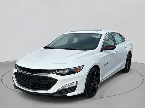Used 2022 Chevrolet Malibu LT w/ Redline Edition FWD image 1