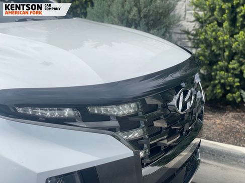 Used 2022 Hyundai Santa Cruz Limited AWD/4WD image 16