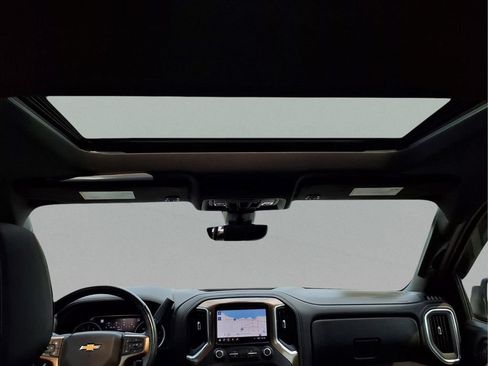 Certified 2019 Chevrolet Silverado 1500 High Country w/ Technology Package AWD/4WD image 21
