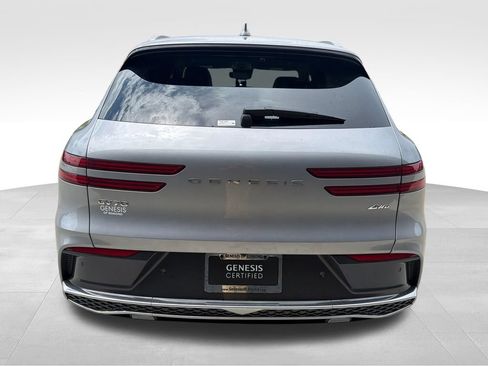 Certified 2026 Genesis GV70 2.5T Advanced AWD/4WD image 4