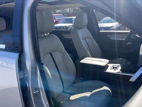 Used 2025 MAZDA CX-90 3.3 Turbo w/ Premium Sport Pkg image 9