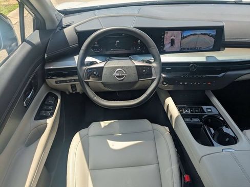 Used 2025 Nissan Murano SL AWD/4WD image 29