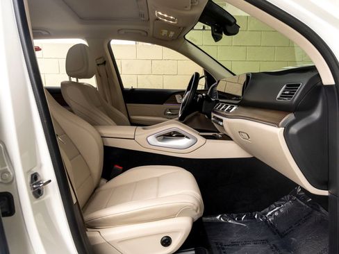 Used 2025 Mercedes-Benz GLE 350 4MATIC image 27