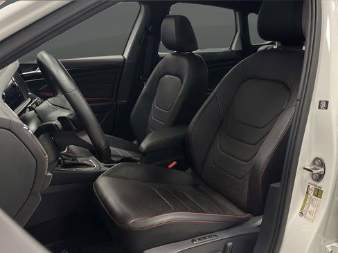 Used 2024 Volkswagen Jetta GLI Autobahn w/ GLI Black Package FWD image 9