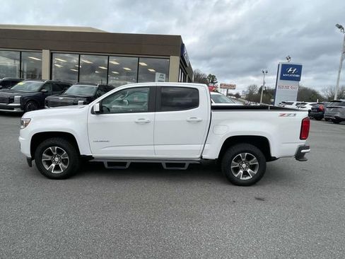 Used 2020 Chevrolet Colorado Z71 AWD/4WD image 2