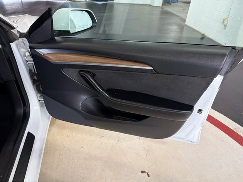 Used 2021 Tesla Model 3 Standard Range Plus RWD image 27