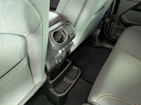 Certified 2025 Jeep Wrangler Unlimited Sahara image 33