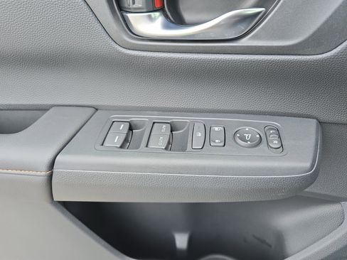 Used 2025 Honda CR-V Sport image 25