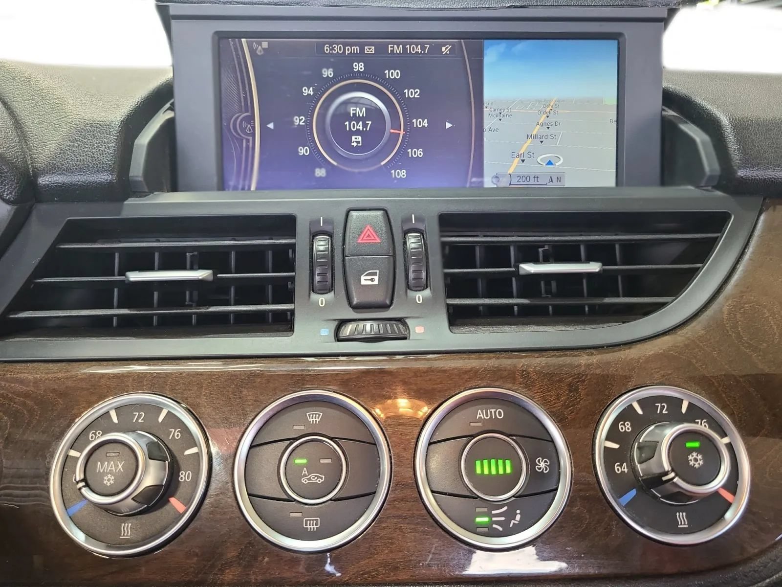 Used 2011 BMW Z4 sDrive30i RWD image 39