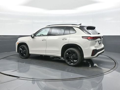 New 2026 Volkswagen Tiguan SE R-Line AWD/4WD image 5