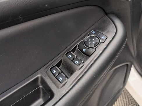 Used 2024 Ford Edge SE image 34