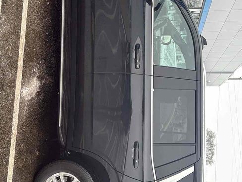 Used 2022 Chevrolet Tahoe LS image 2