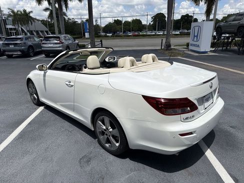 Used 2010 Lexus IS 350C RWD image 21