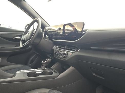 Used 2024 Buick Envista Preferred w/ Convenience I Package FWD image 18