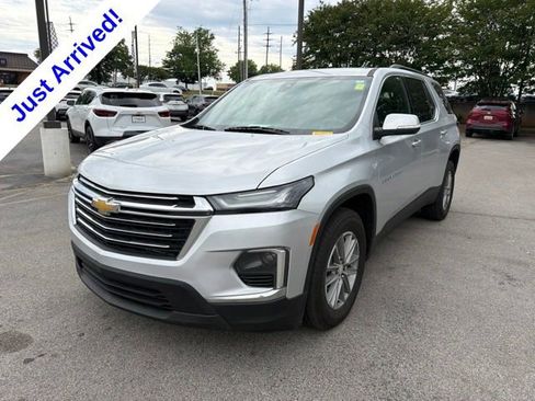 Used 2022 Chevrolet Traverse LT FWD image 8