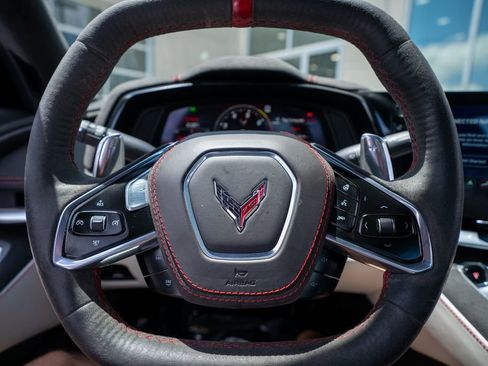 Used 2023 Chevrolet Corvette Stingray Premium Conv w/ Z51 Performance Package RWD image 38