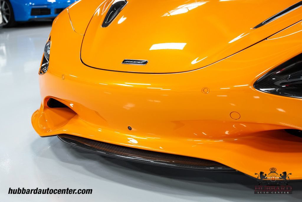 Used 2024 McLaren 750S Spider RWD image 13