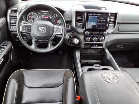 Used 2024 RAM 1500 Laramie AWD/4WD image 9