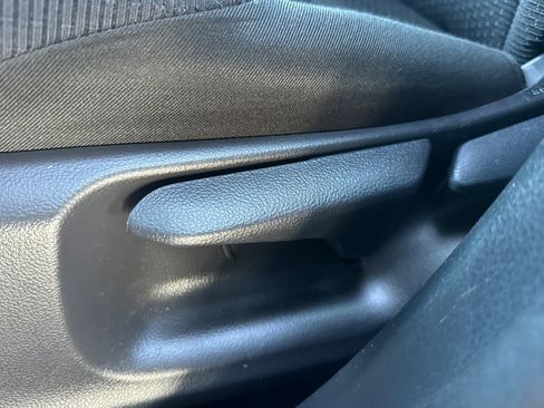 Used 2019 Toyota C-HR XLE image 14