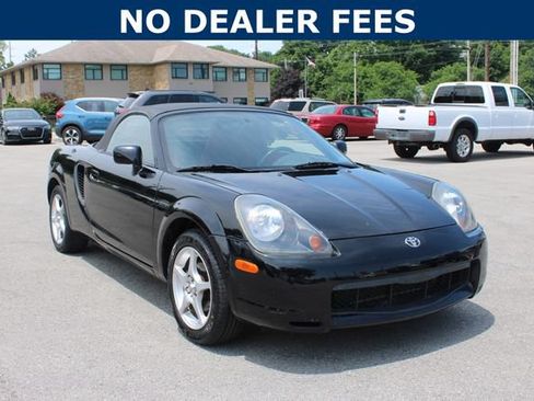 Used 2001 Toyota MR2 RWD image 2