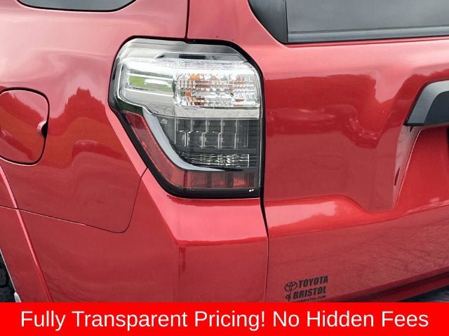 Used 2018 Toyota 4Runner TRD Off-Road AWD/4WD image 5