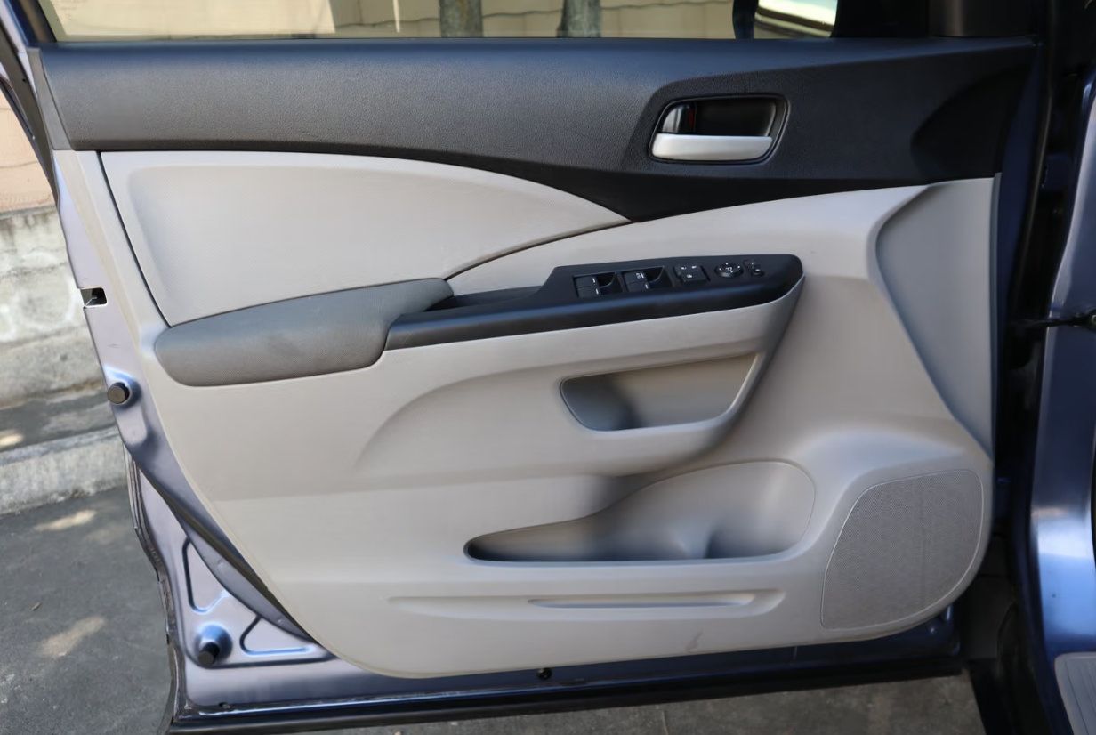 Used 2012 Honda CR-V LX image 12