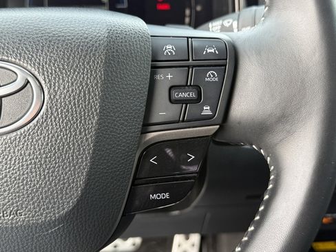 Certified 2025 Toyota Camry SE image 23