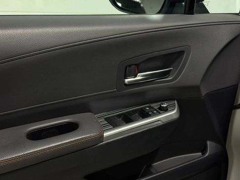 Used 2021 Toyota Sienna XSE w/ XSE Plus Package image 12