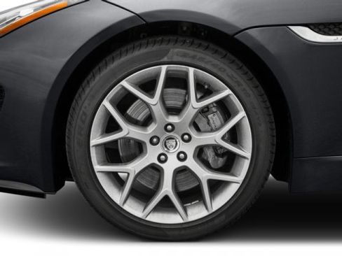 Used 2016 Jaguar F-TYPE Convertible image 11