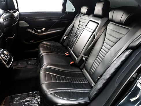 Used 2019 Mercedes-Benz S 560 Sedan image 8