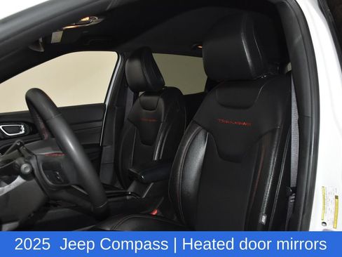 Used 2025 Jeep Compass Trailhawk AWD/4WD image 22
