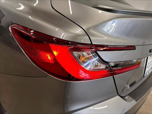 Used 2025 Toyota Camry SE FWD image 30