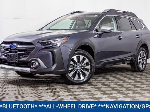 Used 2023 Subaru Outback Touring XT image 2