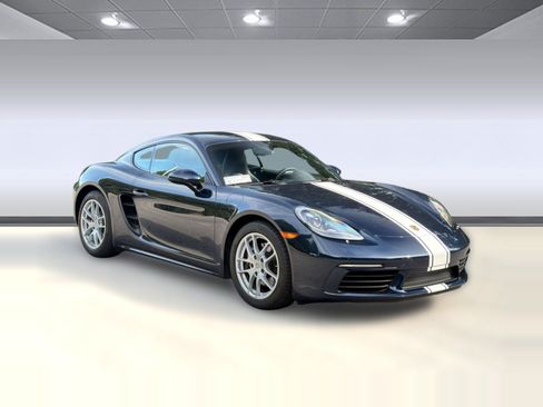 Used 2021 Porsche 718 Cayman RWD image 7