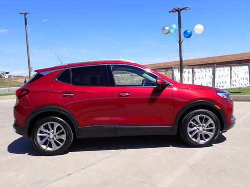 Used 2023 Buick Encore GX Essence w/ Experience Buick Package FWD image 5